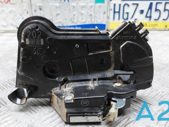 Замок передніх пасажирських дверей 72110TXMA01 HONDA