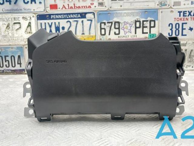 Подушка безпеки, водійська, AIRBAG, захисту колін 7390048110C0 TOYOTA