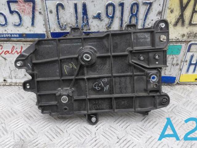 Кріплення / підставка акумулятора 7440406190 TOYOTA