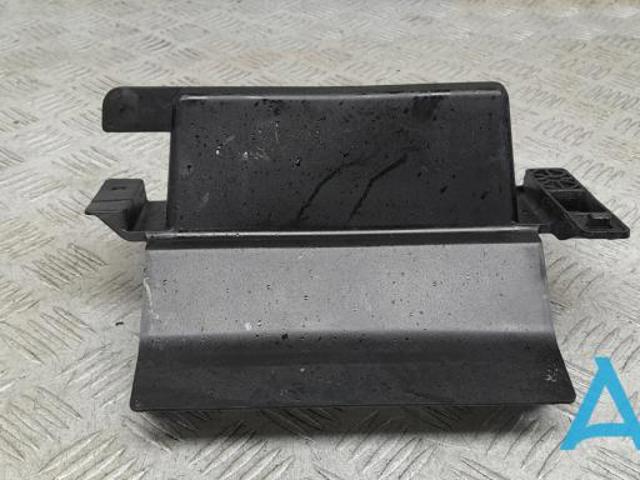 Переднє ікло бампера 7450B022 MITSUBISHI