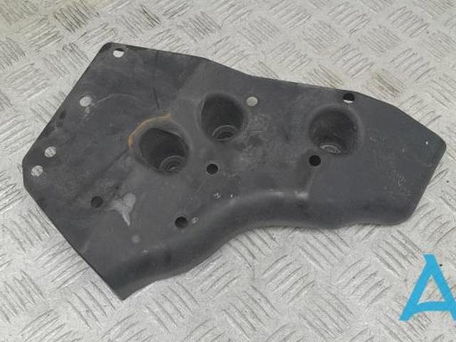Захист днища, задній правий 745866RR0A NISSAN