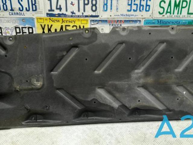 Захист днища, правий 748145DA0A NISSAN