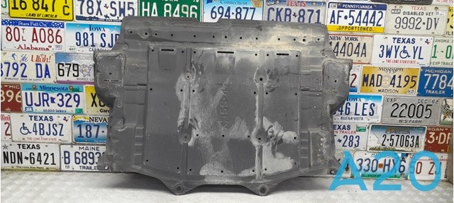 Деталі підлоги (основа кузова або підлоги) 748N35SK0A NISSAN