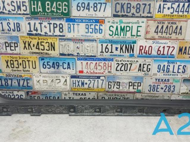 Накладка зовнішня (молдинг) порога, правий 7585048060 TOYOTA