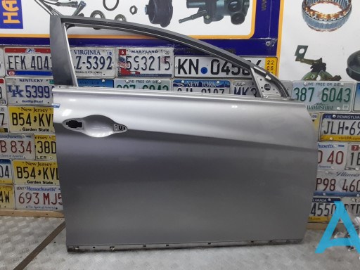 Пасажирські передні двері 760044R000 HYUNDAI