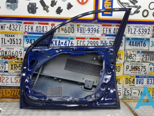 Пасажирські передні двері 76004D5000 HYUNDAI