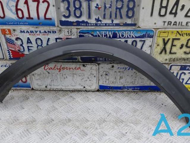 Молдинг задньої арки крила, правий 788605NA0A NISSAN