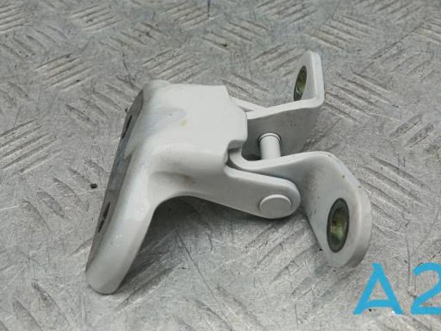 Петля задніх лівих дверей 79410D8000 HYUNDAI