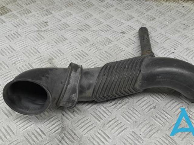 Патрубок повітряний, вхід повітряного фільтра 7L6129609E VAG