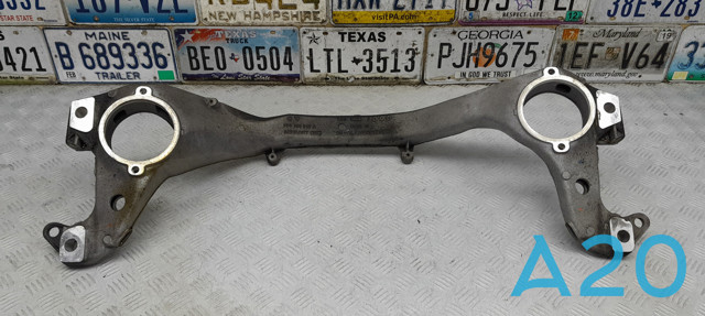 Балка кріплення двигуна 7P0199207A VAG