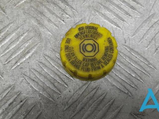 Кришка бачка головного гальмівного циліндра 7P0611349 VAG