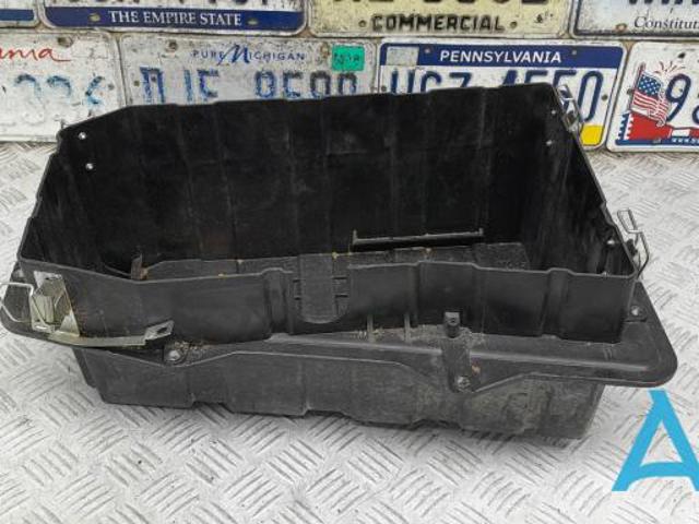 Піддон акумулятора(АКБ) 7P0801283 VAG