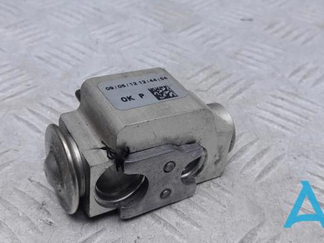 Клапан TRV, кондиціонера 7P0820679A VAG