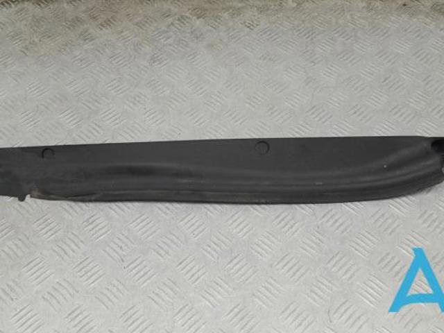 Ущільнювач арки крила 7P6821112B VAG
