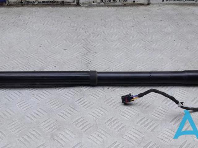 Амортизатор багажника правий 7P6827851FIIT VAG