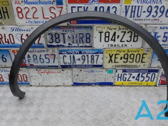 Розширювач задньої арки колеса, правий 7P6854820B9B9 VAG