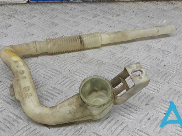 Горловина бачка омивача 7P6955463 VAG
