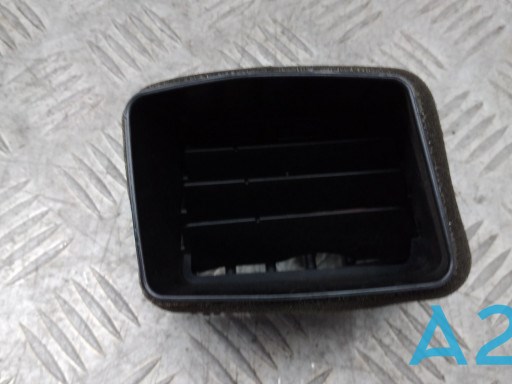 Решітка повітроводу ліва 8030A203 MITSUBISHI