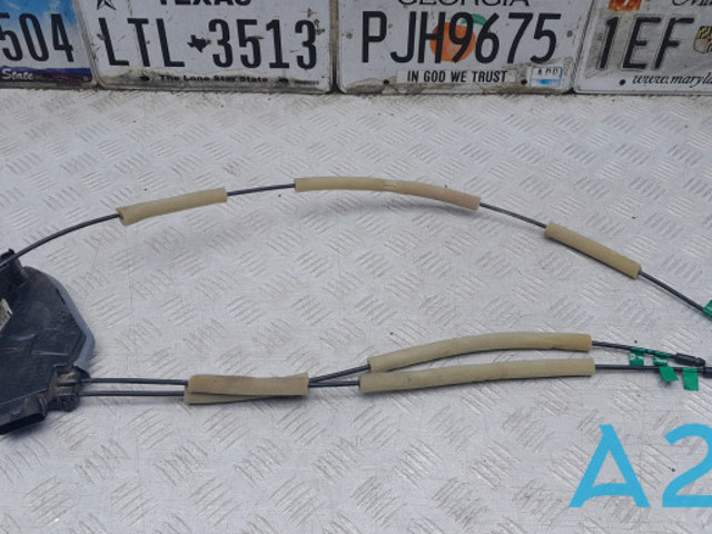 Замок передніх пасажирських дверей 805003JA0A NISSAN