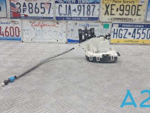 Замок дверей водія 805015DC0A NISSAN