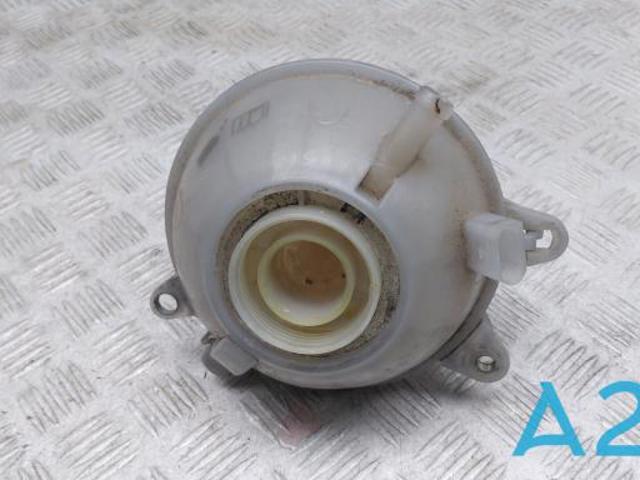 Водяний бачок системи охолодження 80A121405AA VAG