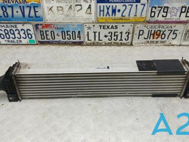 Охолоджувач наддувочного повітря 80A145805J VAG
