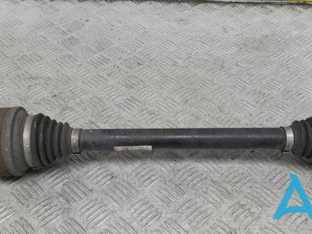Піввісь задня, права 80A501204F VAG