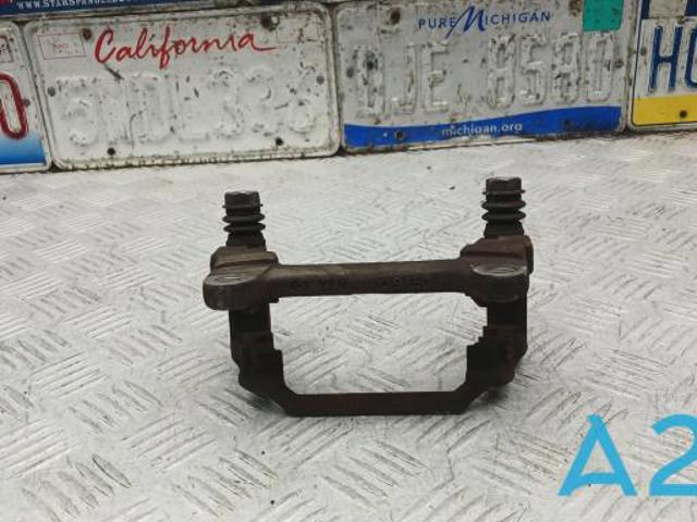 Скоба супорту заднього 80A615425A VAG