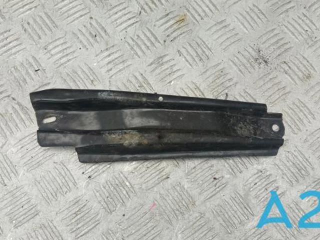 Кронштейн суппорту радіатора нижній 80A805527 VAG