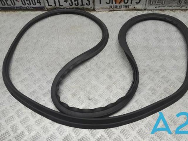 Ущільнювач дверей задка кузова 80A827705A VAG
