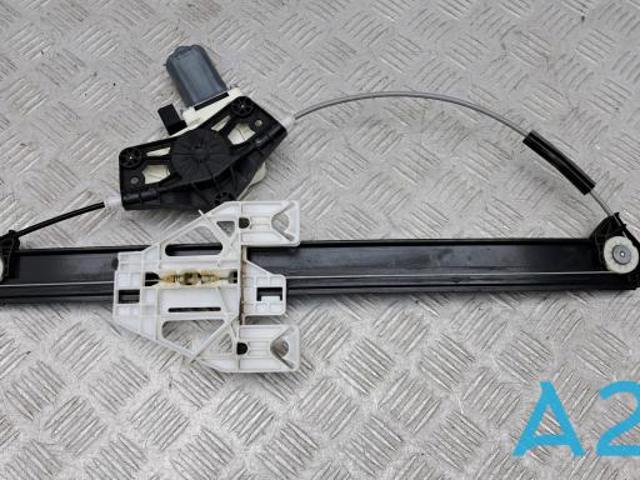 Склопідйомник задніх лівих дверей 80A839461 VAG