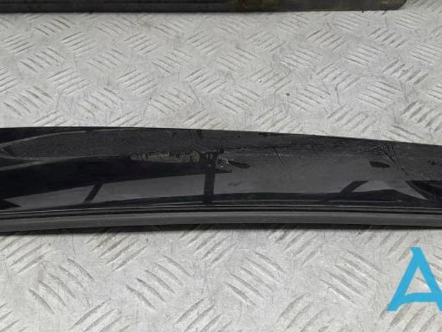 Накладка задніх дверей, правих, вертикальних 80A839902A5FQ VAG