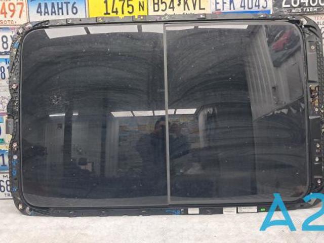Деталі люків облицювання кузова 80A877049B VAG