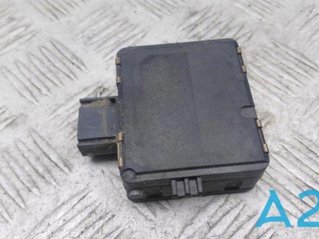Датчик контролю мертвої зони, задній 80A907590A VAG