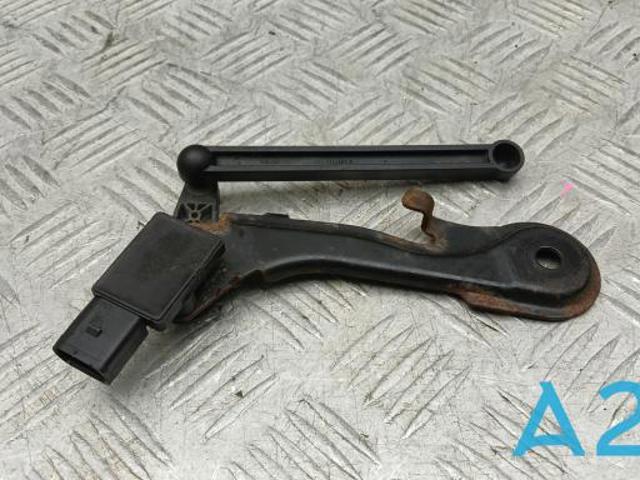 Датчик рівня положення кузова, задній лівий 80A941309C VAG