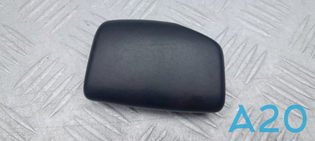 Рукоятка важеля КПП 80B713139C1KT VAG