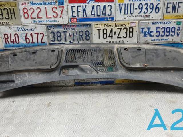 Водостік лобового скла, жабо 80B8194039B9 VAG