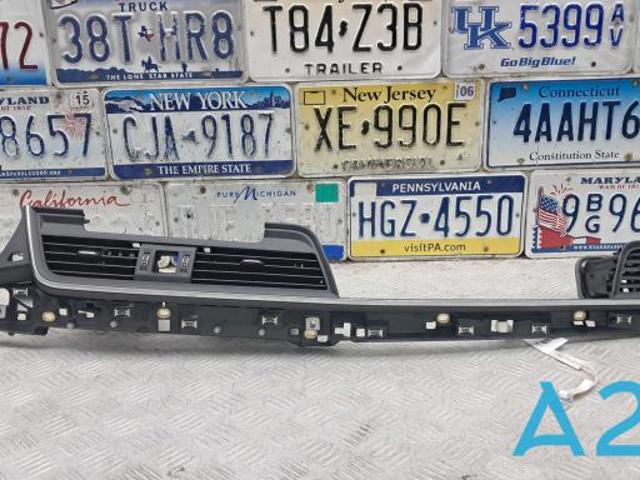 Решітка повітропровода 80B820902N6PS VAG