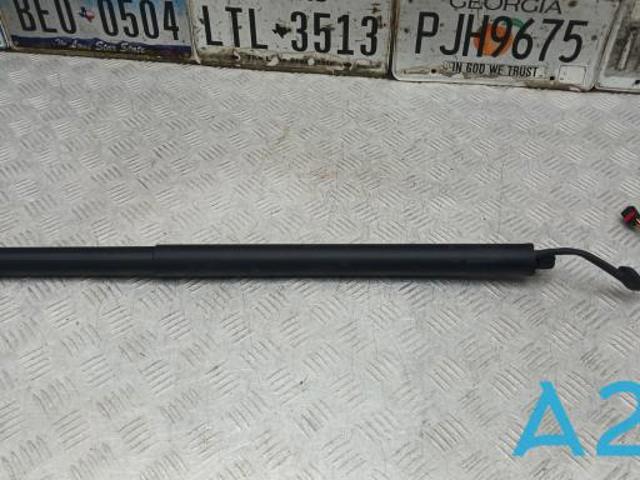 Амортизатор багажника лівий 81831N9100 HYUNDAI