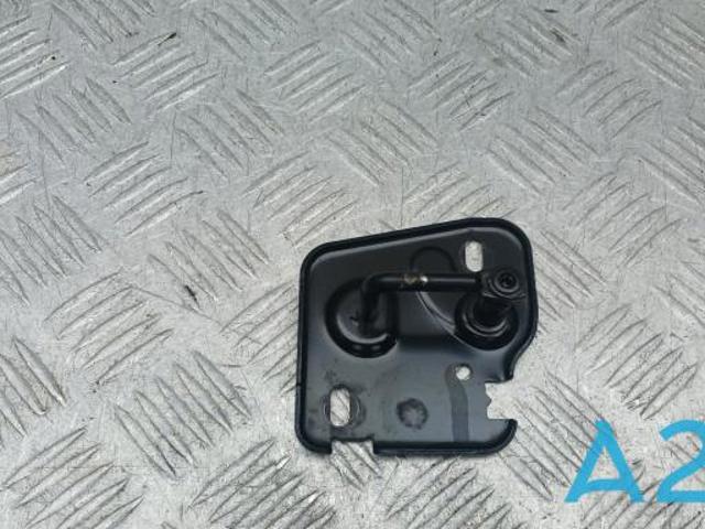 Навішування і упор капота 81A823185A VAG