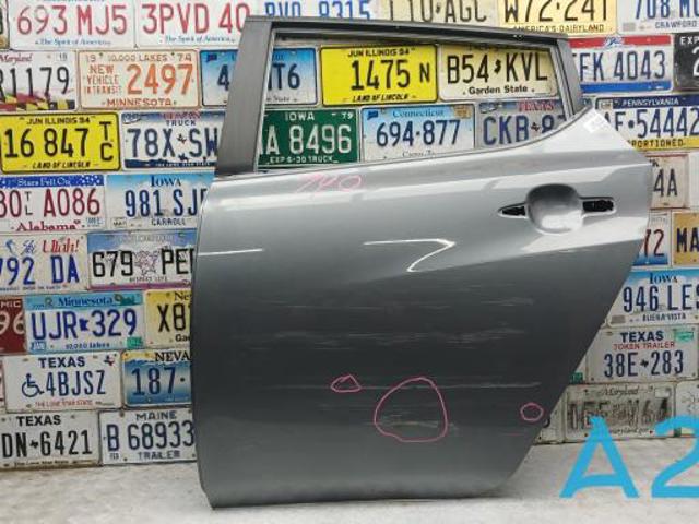 Двері задні, ліві 821015SF0A NISSAN