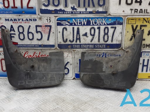 Бризковики передні 82210996AB CHRYSLER