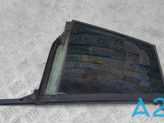 Скло-кватирка двері, задній, правій 822205DA0A NISSAN