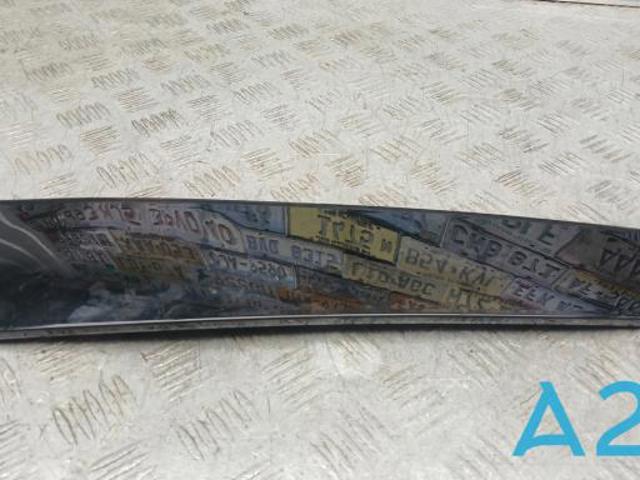 Молдинг передньої лівої двері 82250C5000 HYUNDAI