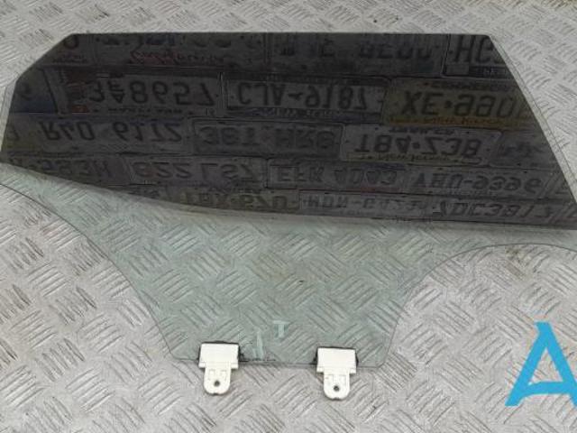 Вікно задніх дверей 823006MA0A NISSAN