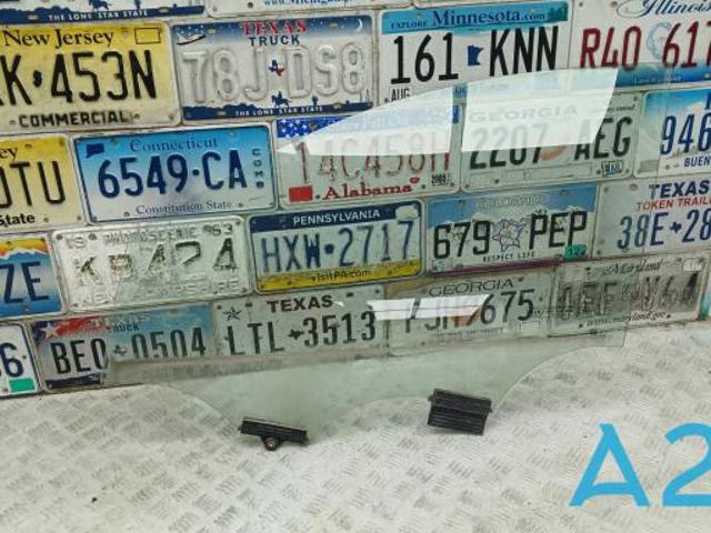 Скло передніх дверей, лівих 82410C6000 HYUNDAI