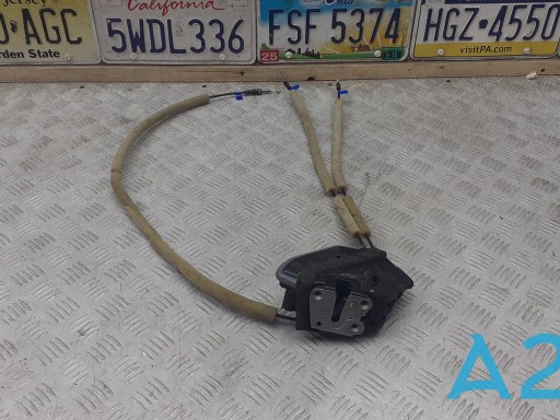 Замок задньої двері, лівої 825013TA0A NISSAN