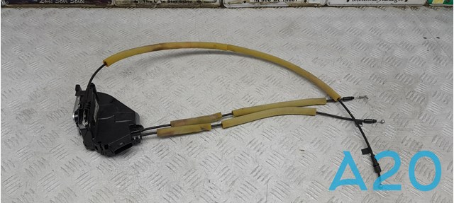 Замок задньої двері, лівої 825014NP0A NISSAN