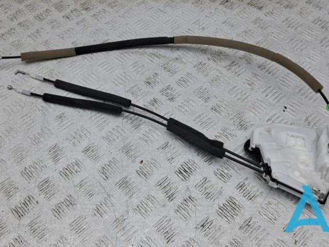 Замок задньої двері, лівої 825016RA0A NISSAN