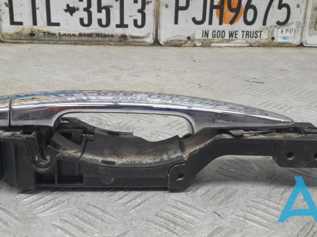 Ручка дверей в зборі 826409N00A NISSAN